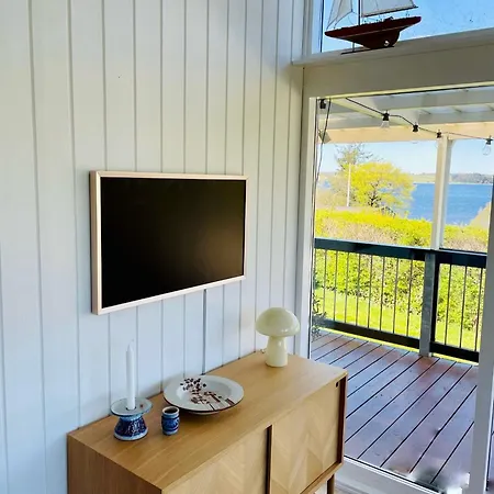 Holiday home Dejligt Med Udsigt Over Fjorden
